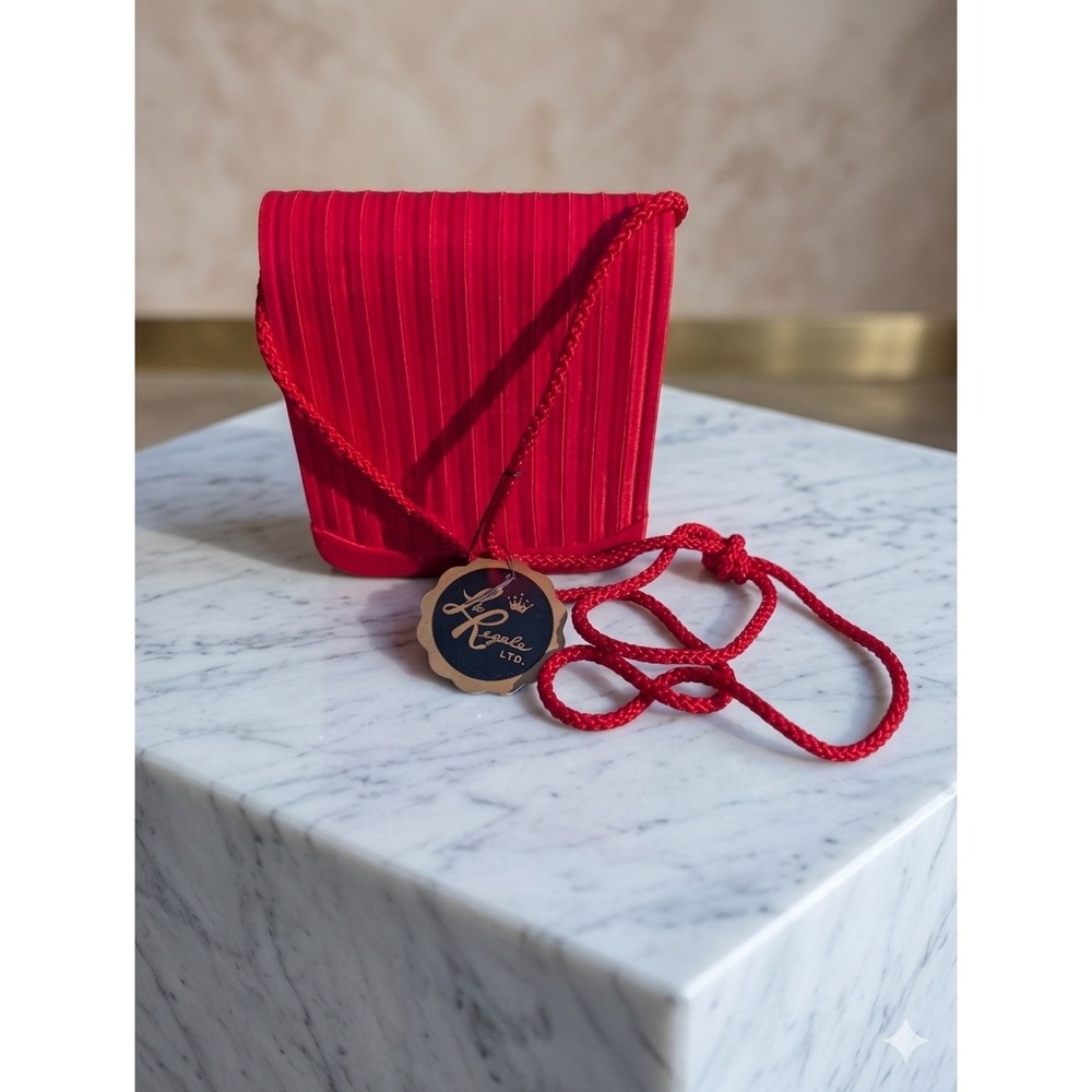 Vintage La Regale Red Pleated Satin Crossbody Evening Bag‎ NWT Coquette Glamour